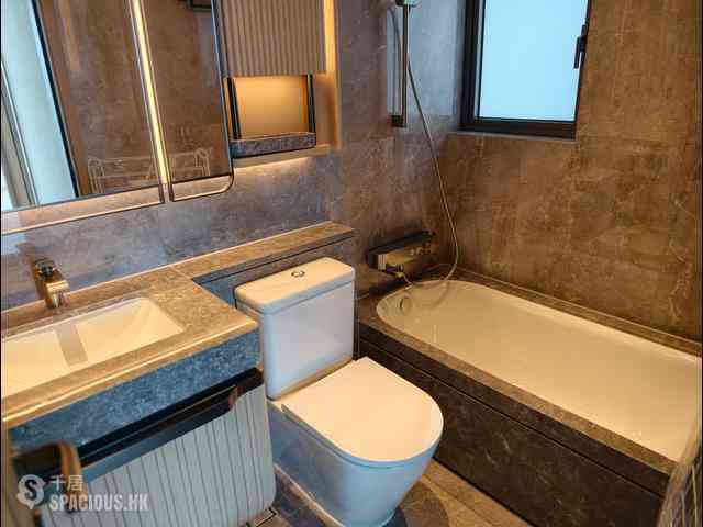 Siu Sai Wan - The Headland Residences Phase 1 Tower 3 11