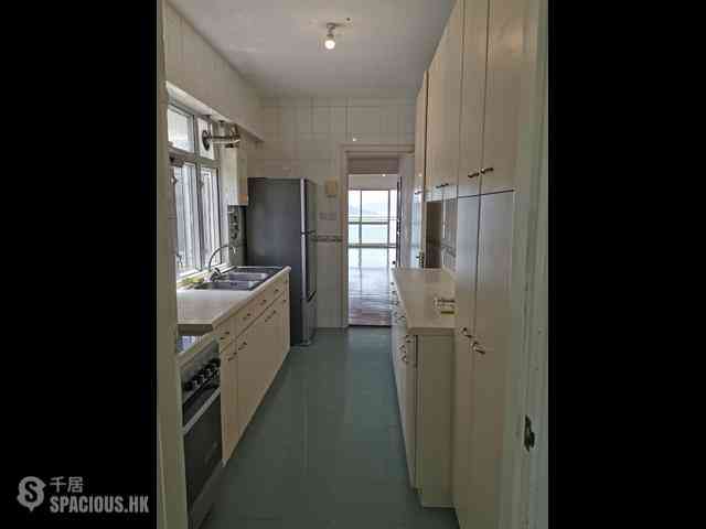 Pok Fu Lam - Scenic Villas 03