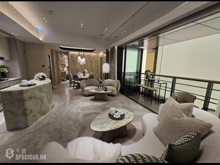 Central - Central Residence by the Park 02