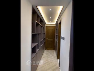 Mid Levels Central - Goldwin Heights 04