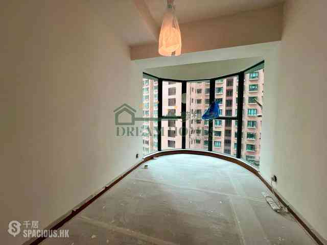Mid Levels Central - Hillsborough Court 02