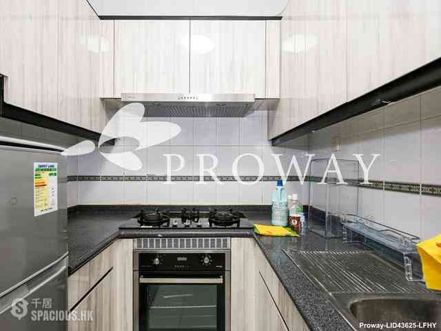 Mid Levels Central - Hillsborough Court 06