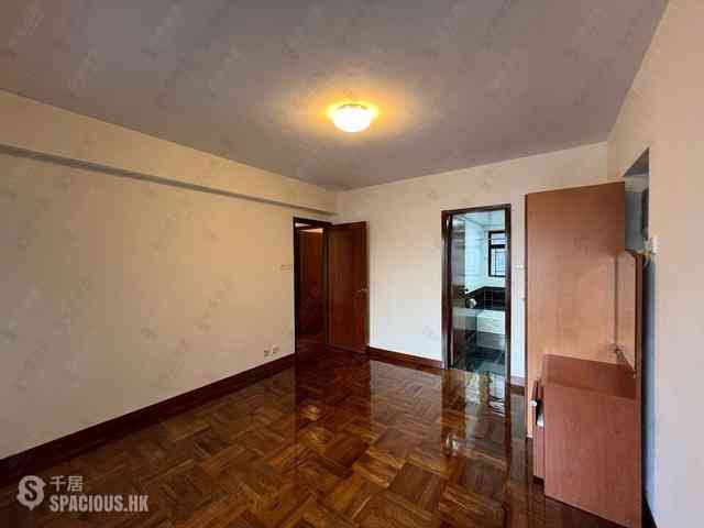 Mid Levels Central - The Grand Panorama Block 3 01