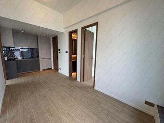 Sai Ying Pun - Des Voeux W Residence 02