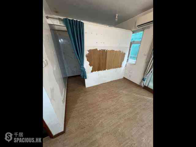 Sheung Wan - 8, Hillier Street 04
