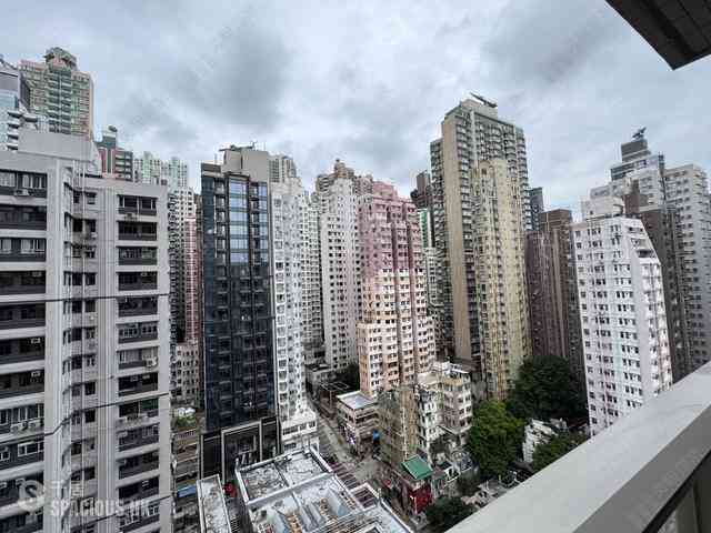 Sai Ying Pun - Island Crest 01