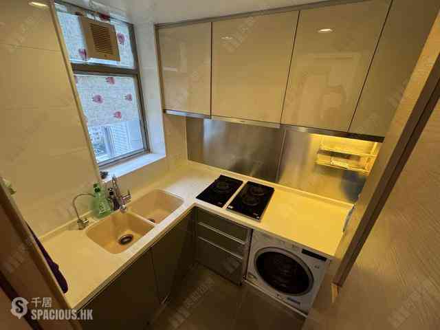 Sai Ying Pun - Island Crest 05