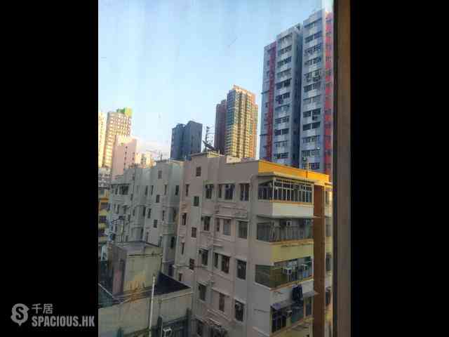 Mong Kok - Shun Fung Building 28