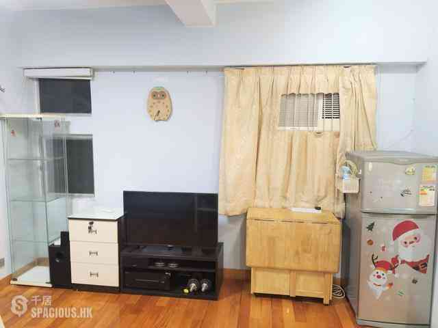 Mong Kok - Shun Fung Building 05