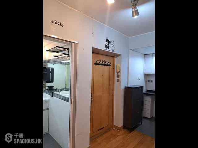 Mong Kok - Shun Fung Building 23
