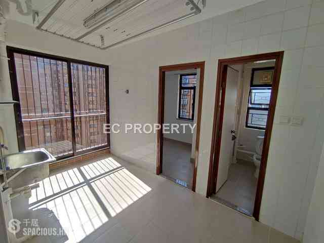 Yau Ma Tei - Wylie Court Block C 15