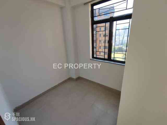 Yau Ma Tei - Wylie Court Block C 16