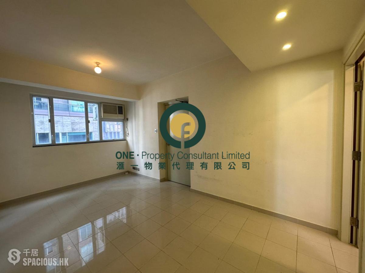 Mid Levels West - Bonanza Court 01