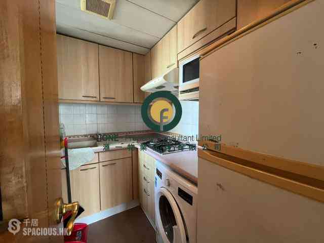 Mid Levels West - Wilton Place 02