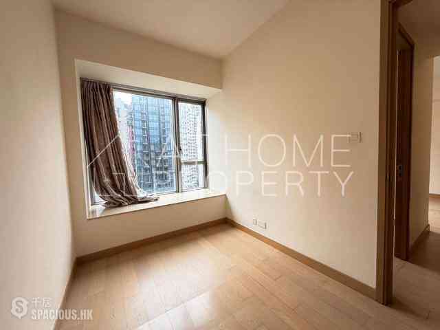 Sai Ying Pun - Island Crest 04