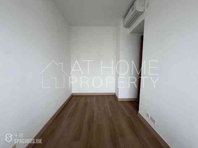 Sai Ying Pun - Island Crest 04
