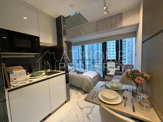 Sai Ying Pun - The Queens 04