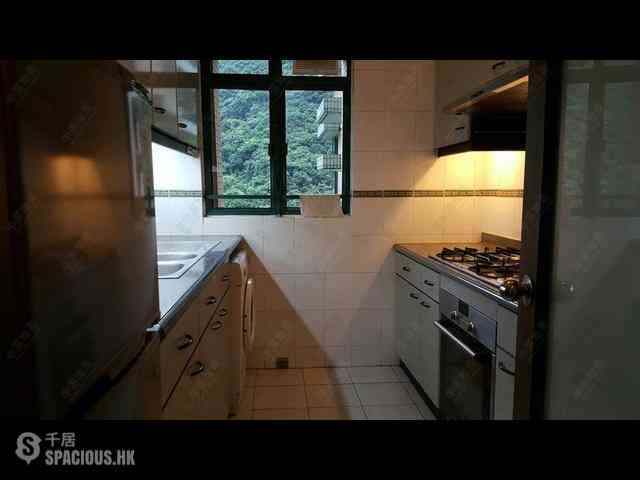 Mid Levels Central - Hillsborough Court Block 3 01
