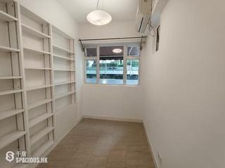 Soho - Kwan Fat Building (House) 04