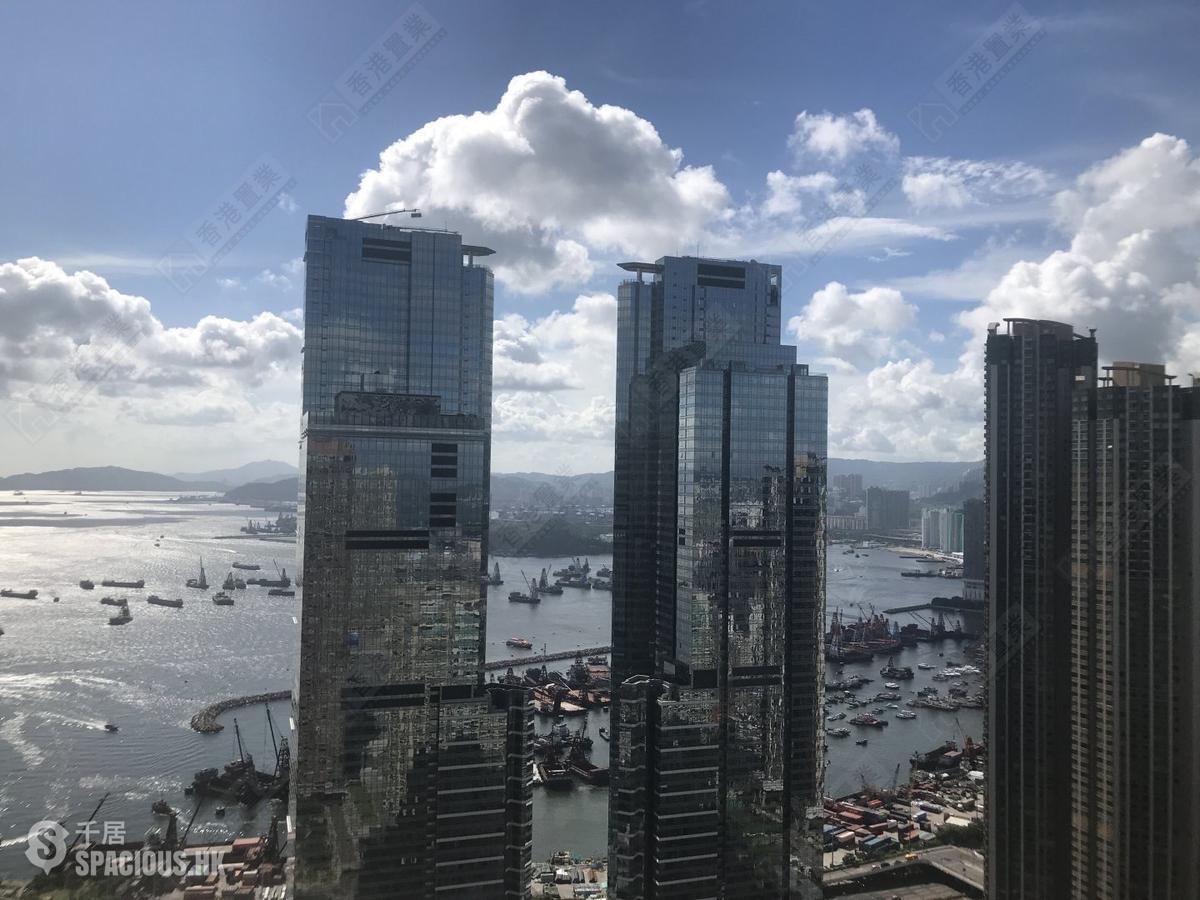 West Kowloon - The Arch 01