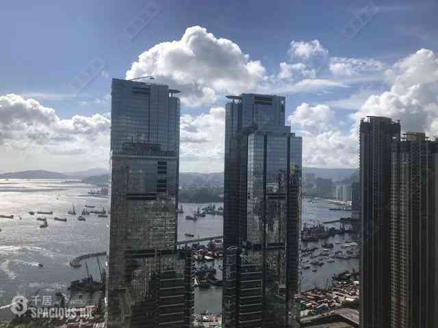 West Kowloon - The Arch 01