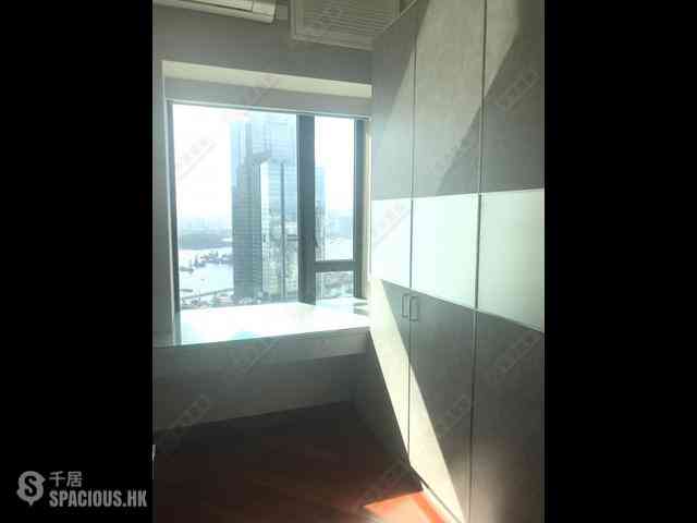 West Kowloon - The Arch 05