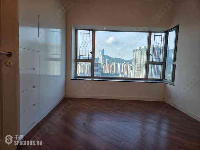 West Kowloon - Sorrento 03