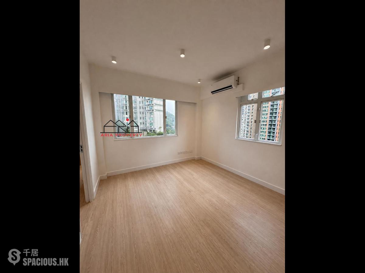 Kennedy Town - Po Shu Lau 01