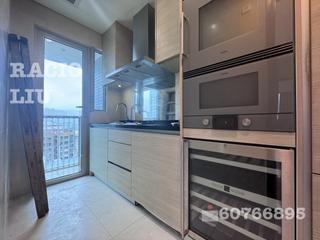 Wan Chai - The Avenue 11