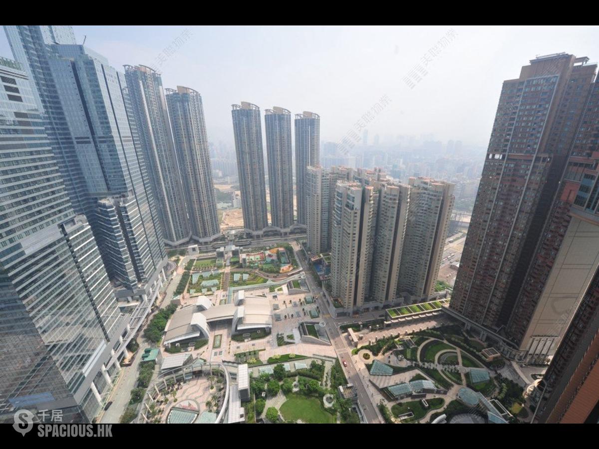 West Kowloon - The Harbourside Block 3 01