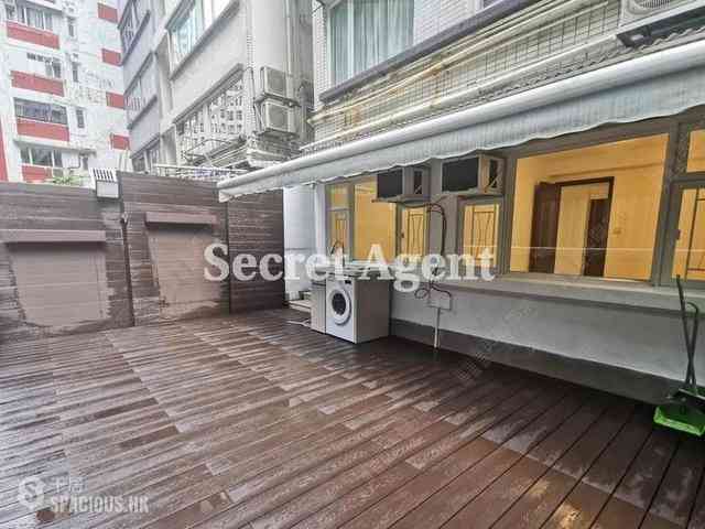 Wan Chai - Rialto Building 01