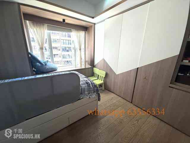 Mid Levels West - Serene Court 05