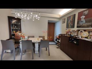 Pok Fu Lam - Baguio Villa Block 26 06