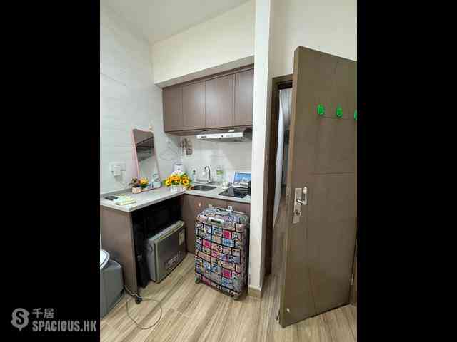 Tsim Sha Tsui - Peninsula Apartments 03