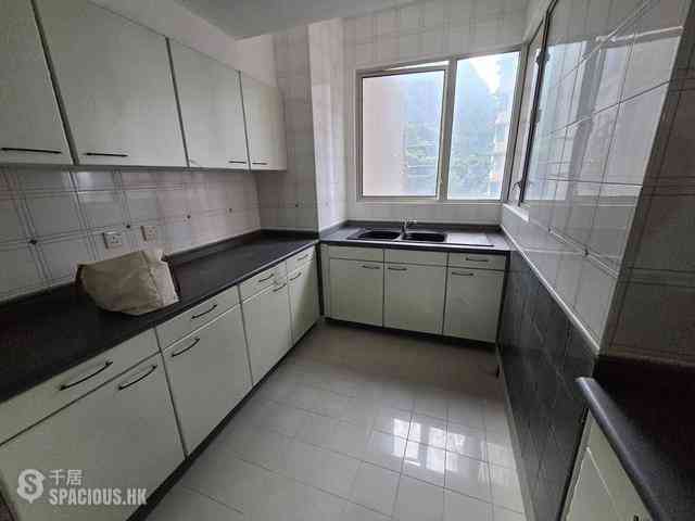 Mid Levels Central - Tregunter Tower 3 07