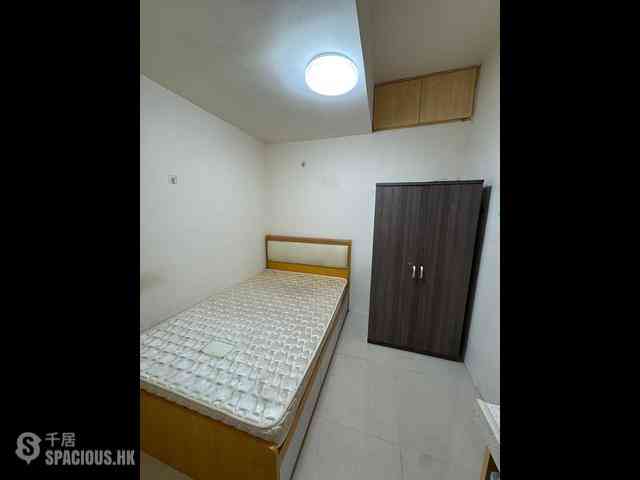 North Point - Metropole Building 04