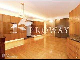 Mid Levels Central - Clovelly Court 03
