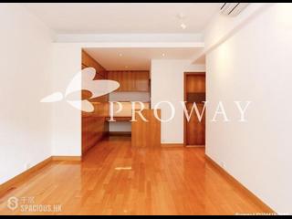 Mid Levels Central - Clovelly Court 05