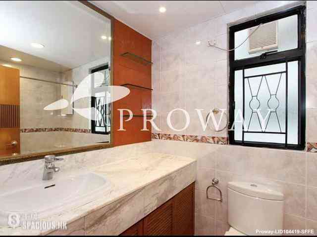 Mid Levels Central - Clovelly Court 06