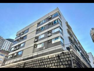 Happy Valley - Antonia House 02