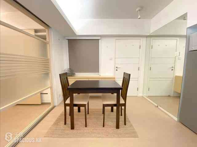 Kennedy Town - Chin Hom Court 07