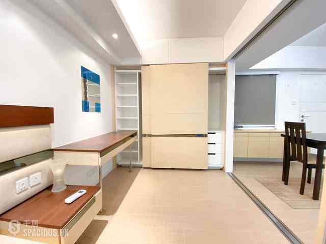 Kennedy Town - Chin Hom Court 01