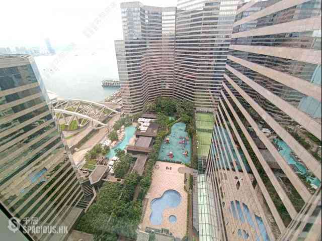 Wan Chai - Convention Plaza Apartments 07