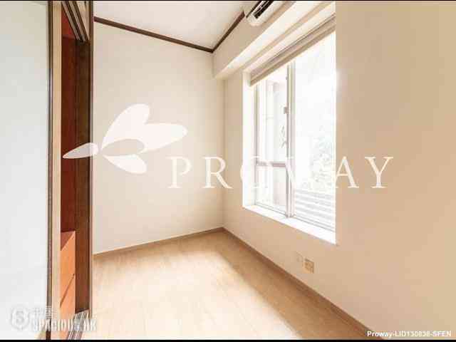 Kennedy Town - Serene Court 06