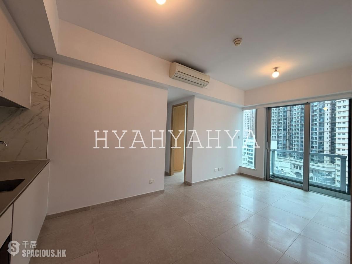 Sai Ying Pun - No.8 Hing Hon Road (Resiglow-Bonham) 01