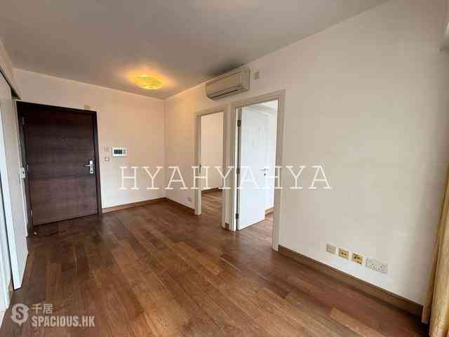 Soho - Centrestage 02