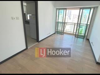 Sai Ying Pun - Centre Place 02