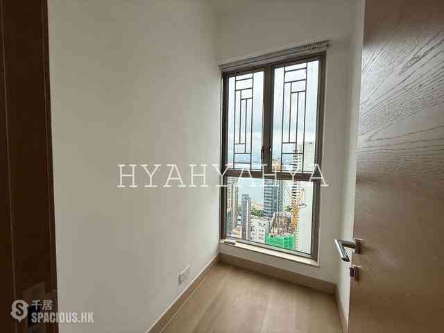 Sai Ying Pun - Island Crest 07