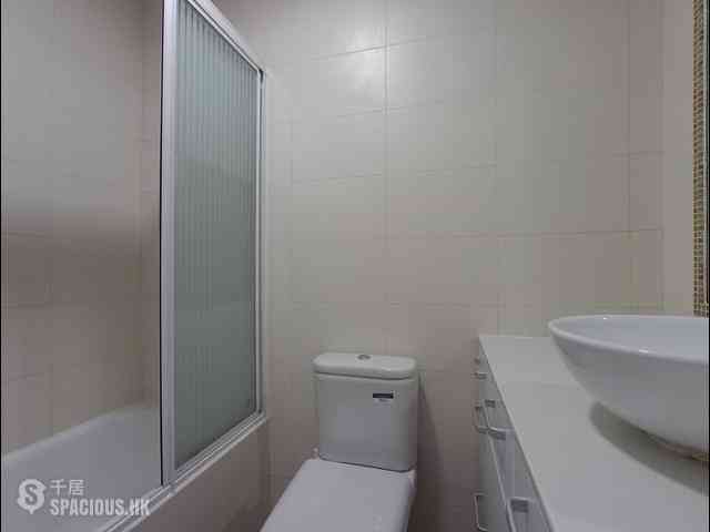 Mid Levels Central - Hillsborough Court Block 2 05