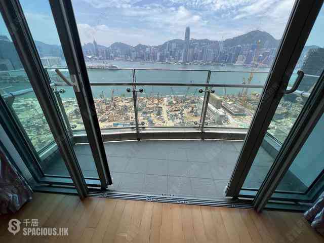 West Kowloon - The Harbourside Block 2 02